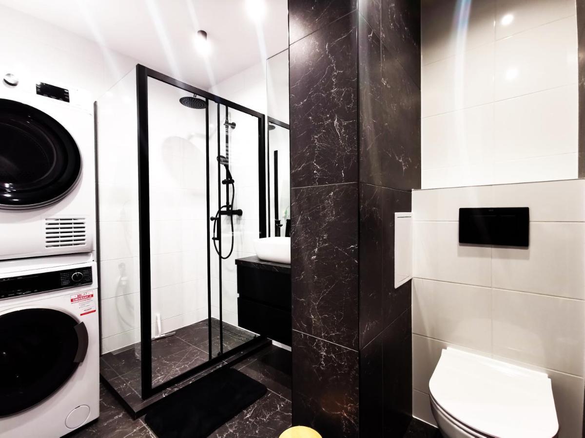 Gliniana Apartment ~ Self Check-In 24H ~ Lift Wrocław Kültér fotó