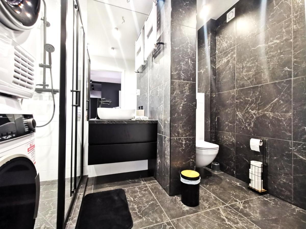 Gliniana Apartment ~ Self Check-In 24H ~ Lift Wrocław Kültér fotó